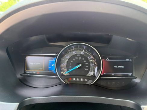 Used 2019 Ford Explorer XLT w/ Equipment Group 202A AWD/4WD image 24