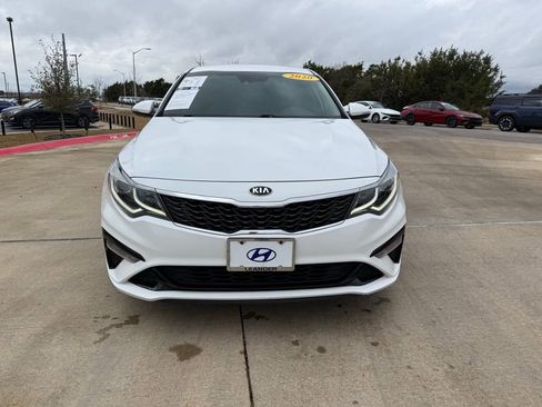 Used 2020 Kia Optima LX image 2