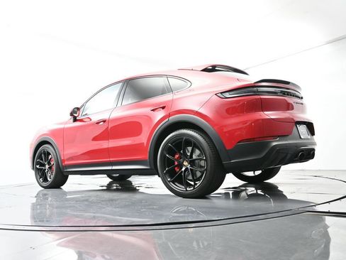 Certified 2025 Porsche Cayenne GTS image 51