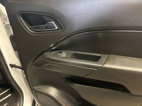 Used 2018 Chevrolet Colorado LT w/ LT Convenience Package image 27