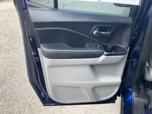 Used 2019 Honda Ridgeline RTL image 16