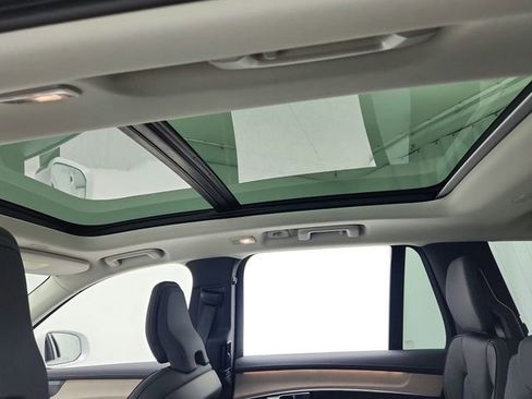 New 2025 Volvo XC90 T8 Plus w/ Protection Package Premier image 26