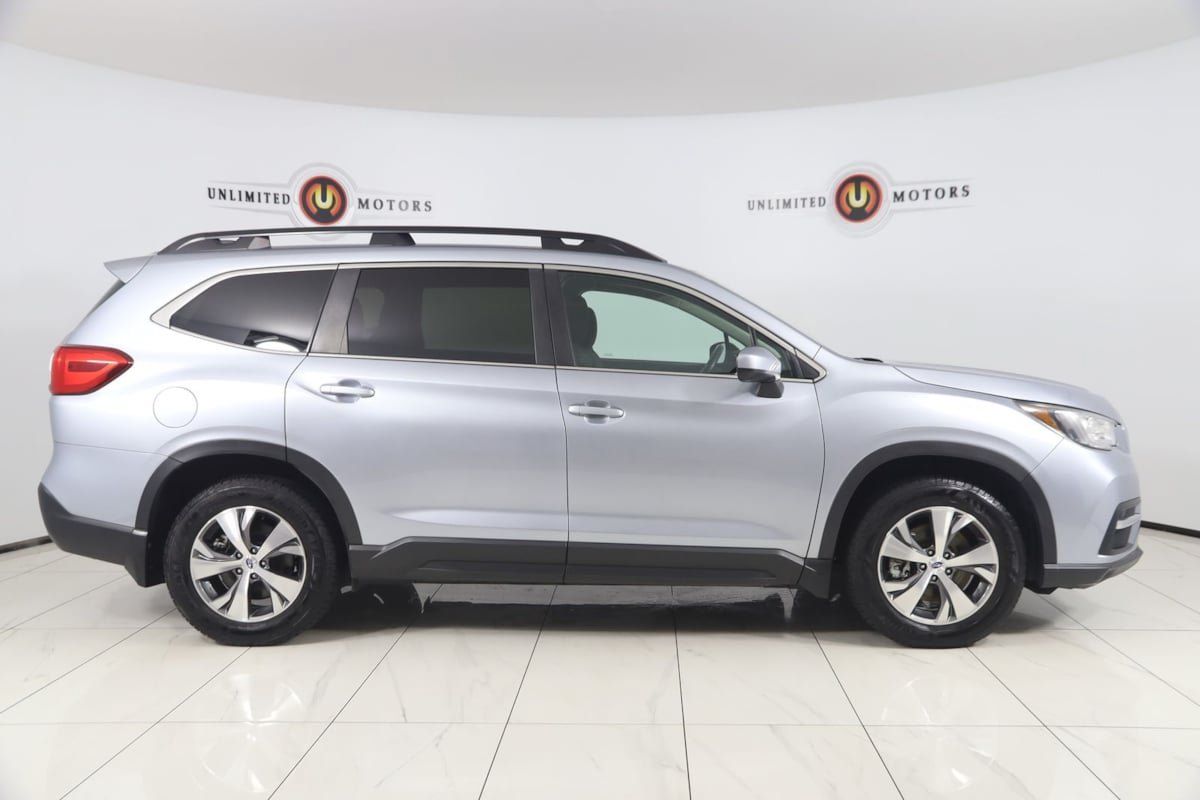 Used 2021 Subaru Ascent Premium w/ Convenience Package AWD/4WD image 2