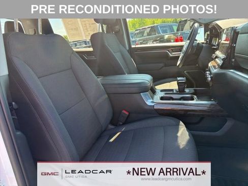 Used 2025 GMC Sierra 1500 Elevation w/ X31 Off-Road Package AWD/4WD image 11