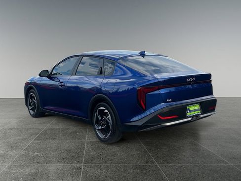 Used 2025 Kia K4 EX image 5