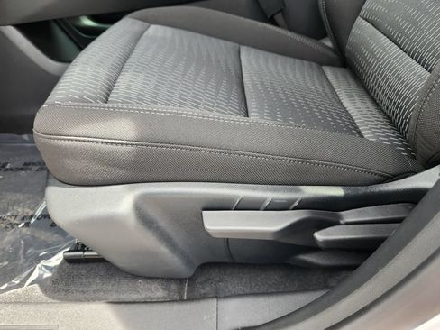 New 2026 Chevrolet Equinox LT FWD image 13