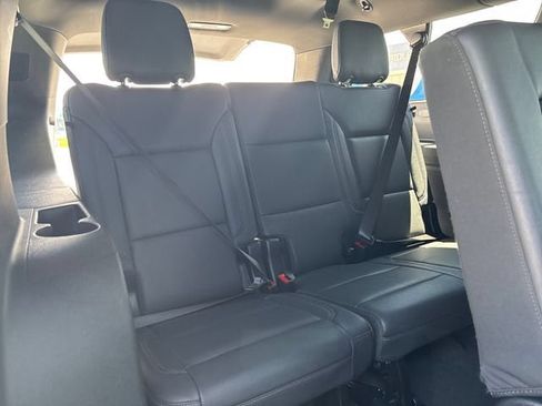 Certified 2025 Chevrolet Suburban Z71 AWD/4WD image 24