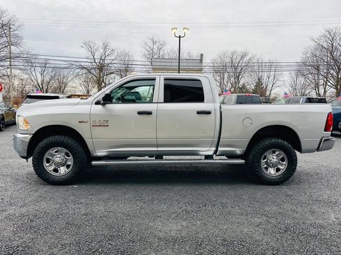 Used 2018 RAM 3500 Tradesman w/ Chrome Appearance Group image 4