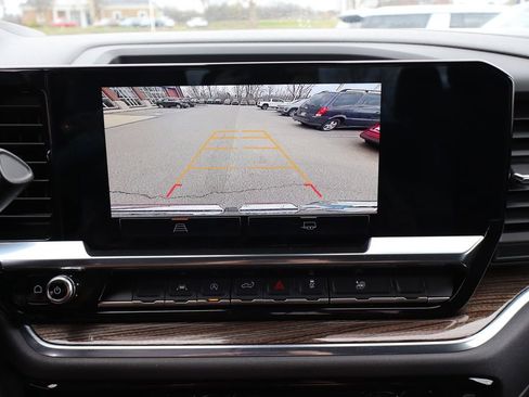 Used 2024 GMC Sierra 1500 Elevation image 19