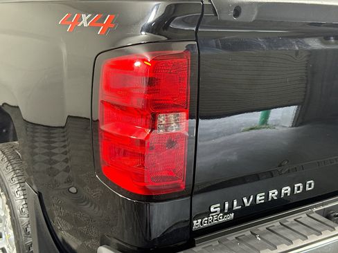 Used 2018 Chevrolet Silverado 1500 LT w/ All Star Edition AWD/4WD image 35