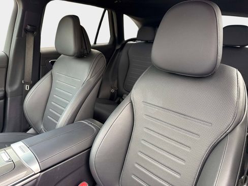 Certified 2026 Mercedes-Benz GLC 300 image 21