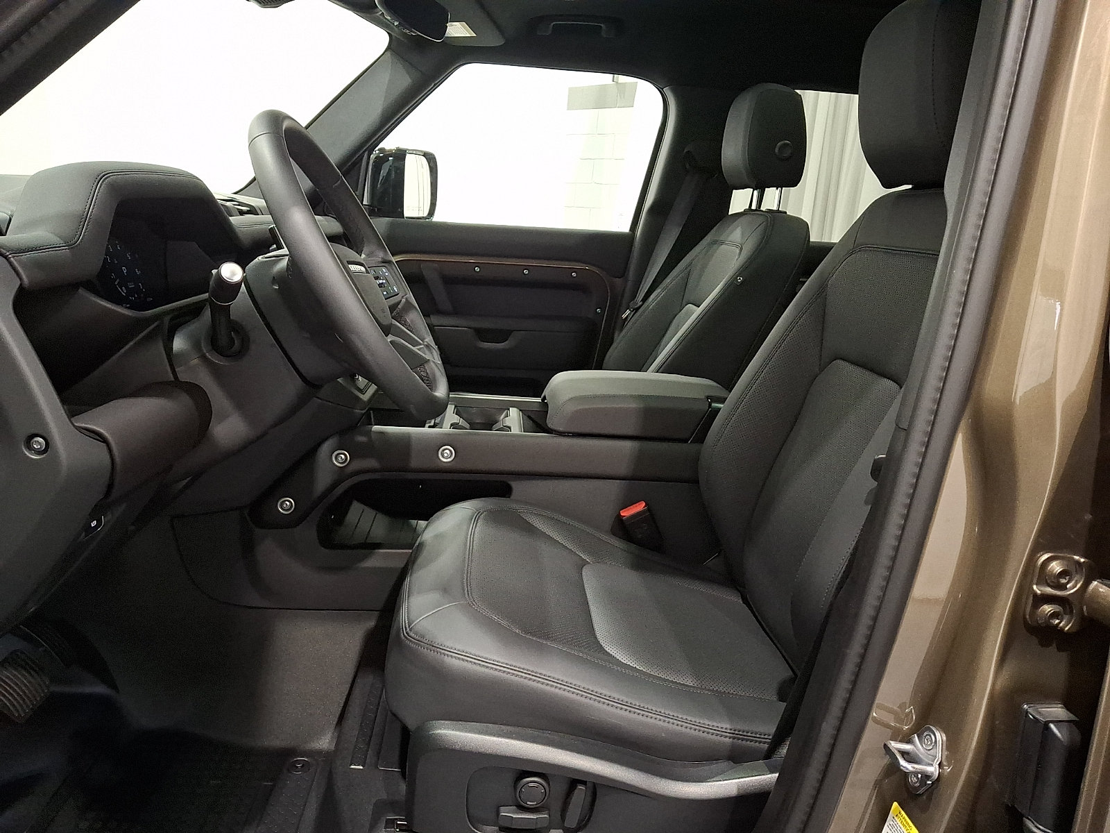Certified 2026 Land Rover Defender 110 S AWD/4WD image 12