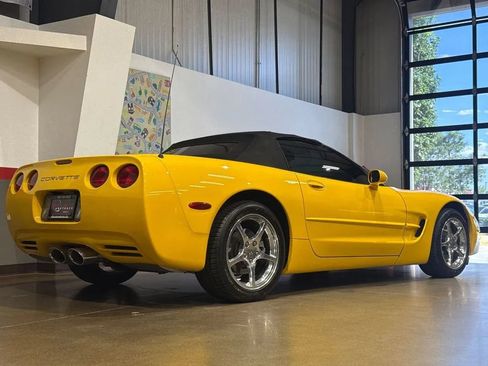 Used 2003 Chevrolet Corvette Convertible w/ Preferred Equipment Group1 RWD image 45