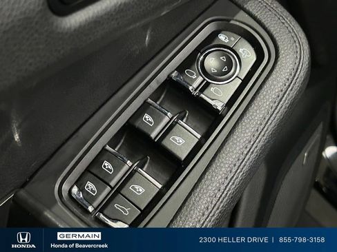 Used 2020 Porsche Macan AWD/4WD image 18