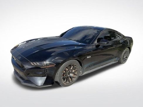 Used 2019 Ford Mustang GT RWD image 3