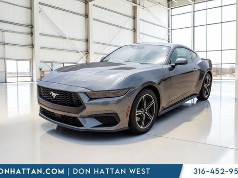 Used 2025 Ford Mustang Premium RWD image 20