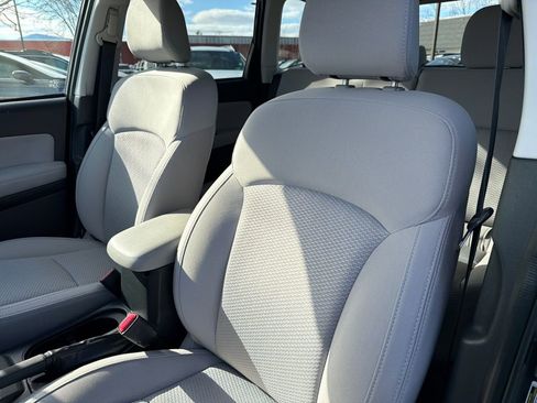 Used 2015 Subaru Forester 2.5i Premium w/ All-Weather Package image 21