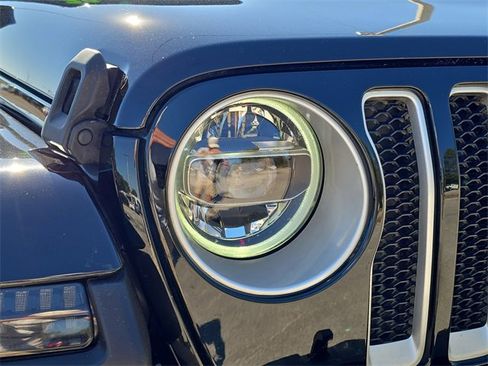 Certified 2022 Jeep Wrangler Unlimited Sahara w/ LED Lighting Group image 7