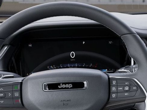 New 2026 Jeep Grand Cherokee Limited AWD/4WD image 17