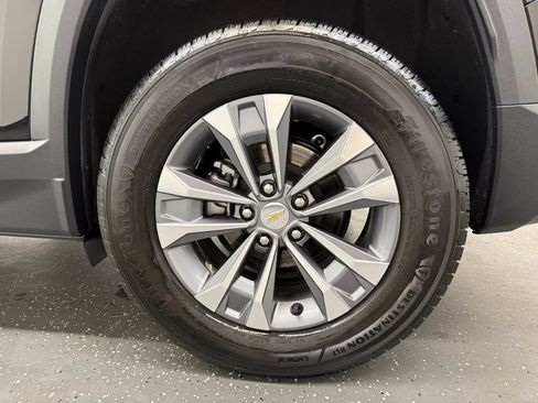 Used 2026 Chevrolet Equinox LT FWD image 19