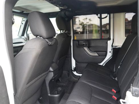 Used 2015 Jeep Wrangler Unlimited Sport AWD/4WD image 14