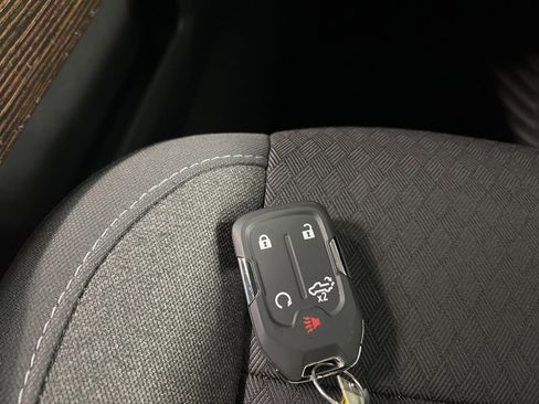 Used 2020 GMC Sierra 1500 Elevation image 38