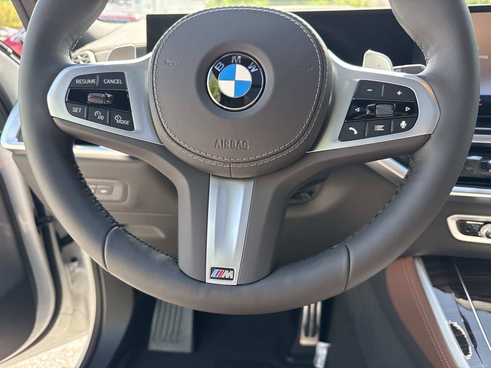Used 2026 BMW X5 xDrive40i w/ M Sport Package AWD/4WD image 18