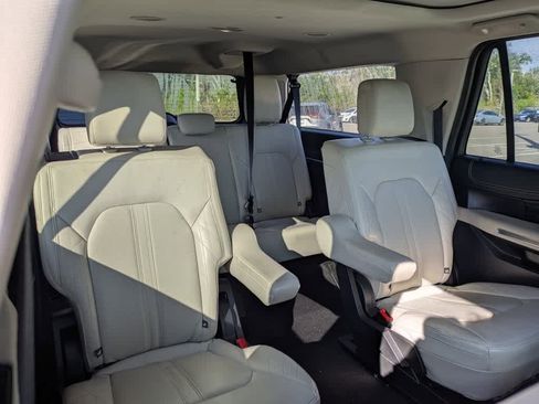 Used 2021 Ford Expedition Max Platinum image 8