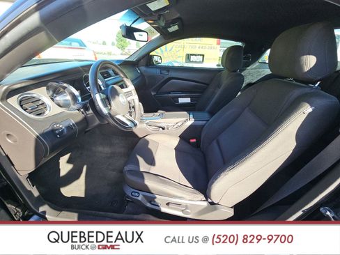 Used 2013 Ford Mustang Coupe image 9