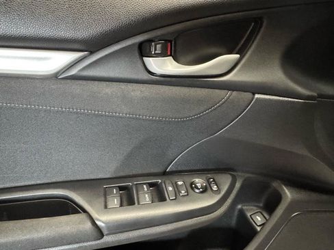 Used 2019 Honda Civic EX image 13