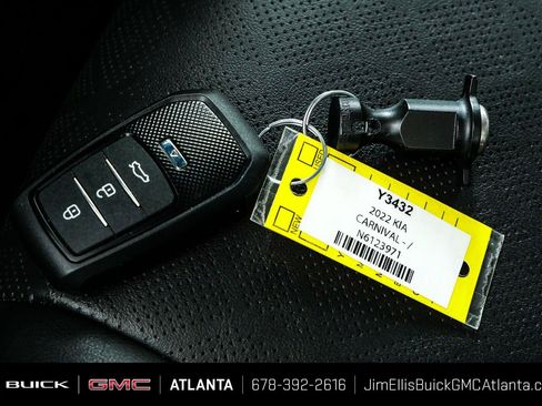 Used 2022 Kia Carnival LX FWD image 38
