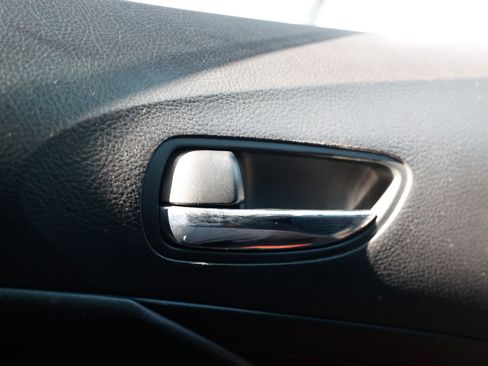 Used 2011 Lexus GS 450h image 48