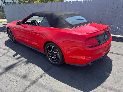 Used 2018 Ford Mustang Premium RWD image 4