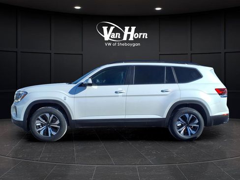 New 2026 Volkswagen Atlas SE image 5