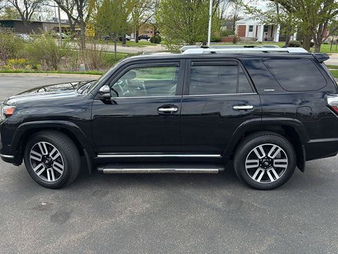 Used 2023 Toyota 4Runner Limited AWD/4WD image 20