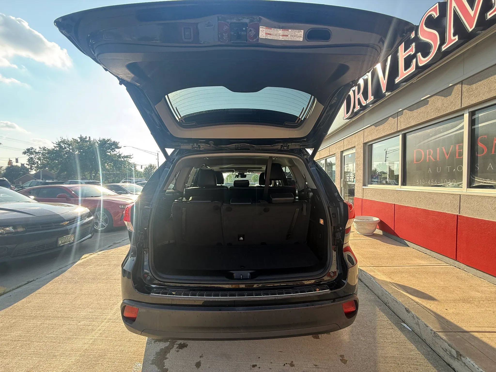 Used 2019 Toyota Highlander XLE AWD/4WD image 22
