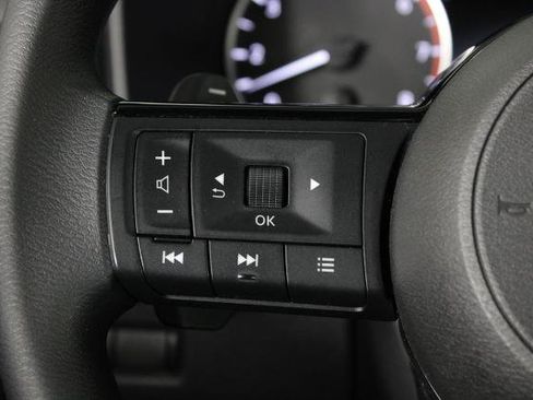 Certified 2021 Nissan Rogue SV FWD image 26