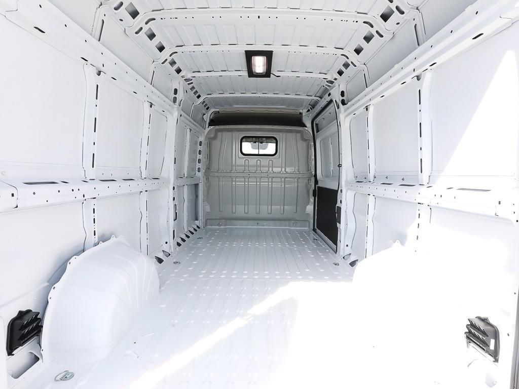 New 2026 RAM ProMaster 2500 w/ Convenience Group FWD image 7