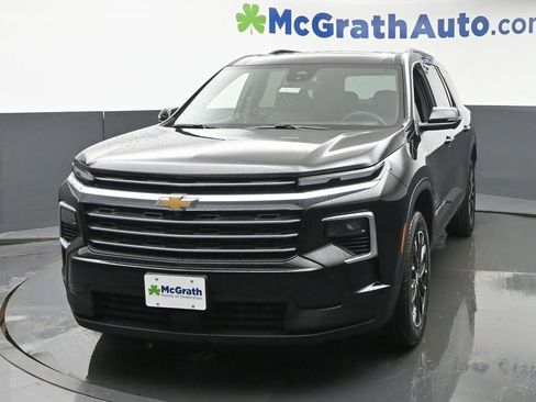 New 2026 Chevrolet Traverse LT w/ Sun and Wheel Package AWD/4WD image 5