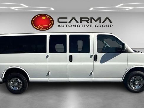 Used 2017 Chevrolet Express 3500 LT w/ LT Preferred Equipment Group image 6