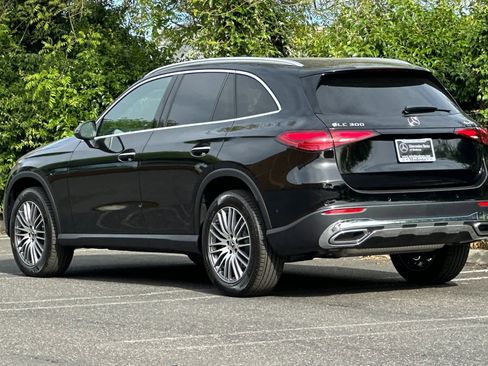 New 2026 Mercedes-Benz GLC 300 4MATIC image 5