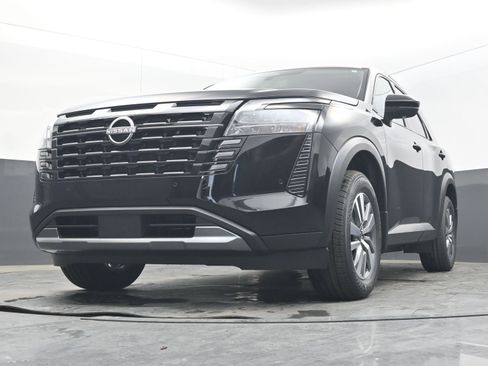 New 2026 Nissan Pathfinder SL FWD image 25