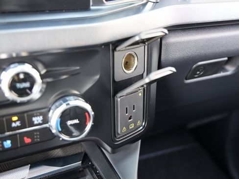 Used 2025 Ford F250 Platinum image 24