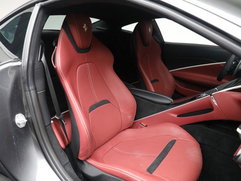 Certified 2024 Ferrari Roma image 22