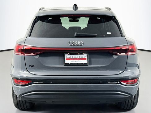 Used 2025 Audi Q6 e-tron Premium Plus w/ Premium Plus AWD/4WD image 3