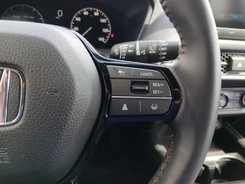 Used 2024 Honda HR-V Sport image 12