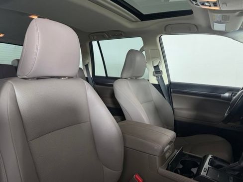 Used 2023 Lexus GX 460 Premium w/ Premium Package AWD/4WD image 18