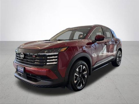 Certified 2025 Nissan Kicks SR AWD/4WD image 2