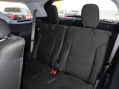 Certified 2023 Ford Explorer XLT RWD image 37