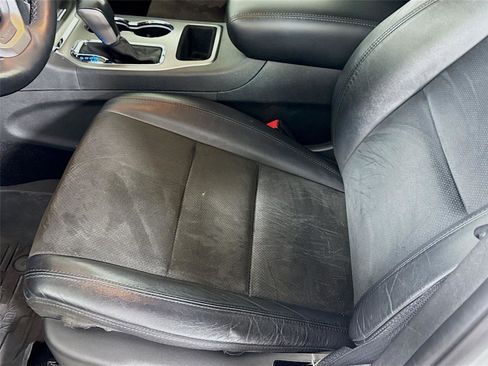 Used 2021 Jeep Grand Cherokee Laredo X image 13